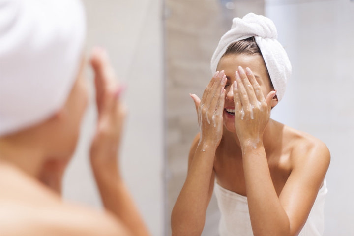 Comment bien utiliser votre huile démaquillante ?