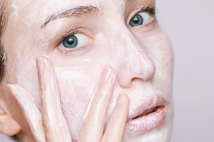 Couscous hardwerkend draagbaar De globale aanpak van acne - De 7 tips voor de reiniging en verzorging van  het gezicht - Het Magazine - Uriage